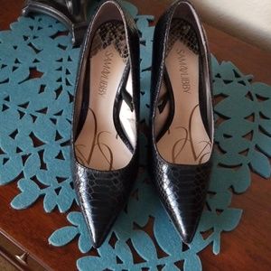 Sam & Libby black pumps